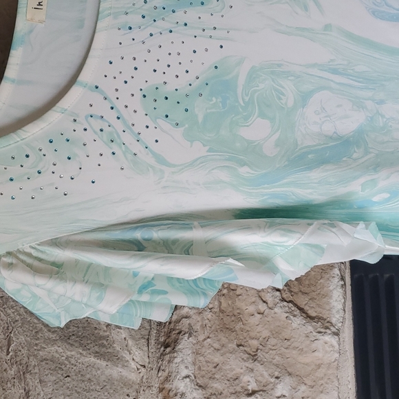 Tunic - Picture 2 of 5